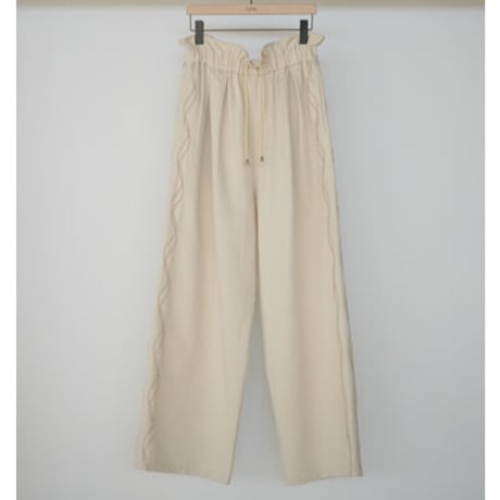【YENN】[Y261-32004] CODE EMBRO PANTS