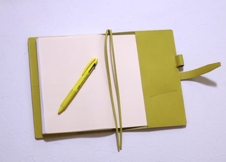 手帳カバー［A5/ほぼ日手帳カズンサイズ］T860