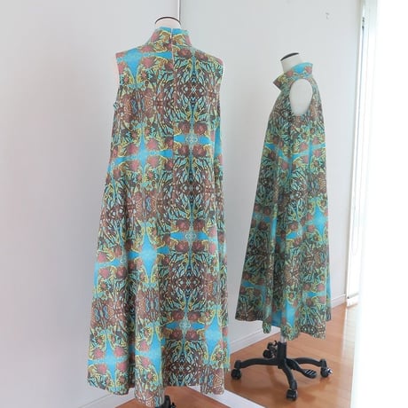 Bi'sオリジナルワンピース　Bi's Closet　スタンドカラー　ブルー＆ブラウン