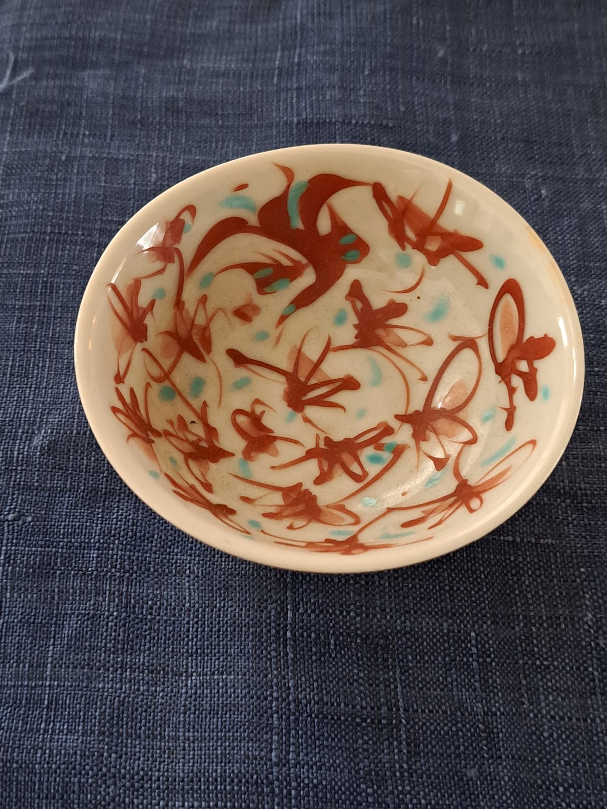 赤地健 手作り陶器皿 赤地健・ぐい吞み、九谷焼 赤地陶房、金沢 | Bi's Japanese Gifts