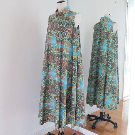 Bi'sオリジナルワンピース　Bi's Closet　スタンドカラー　ブルー＆ブラウン