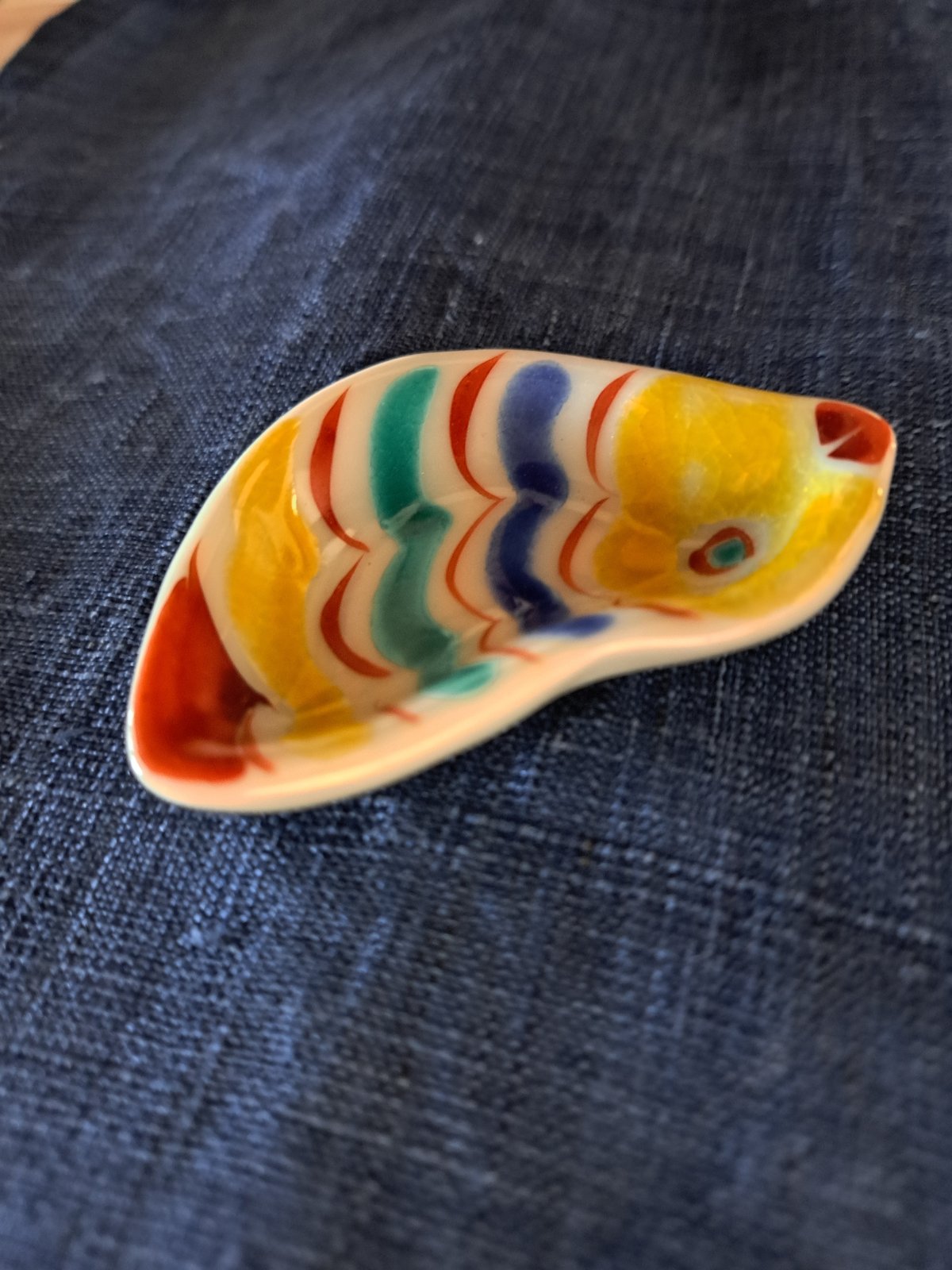 九谷焼き　器 YU SUDA × Japan Craft】 伝統と遊び心の九谷焼 のぞき見カエル 7寸角