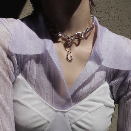 Connect loop necklace