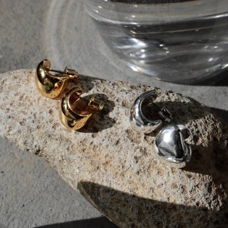 Kinetic parts pierce