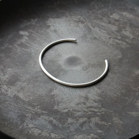 norme halo bangle / SV925