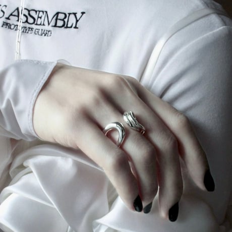 Fibula earcuff ring (one color)