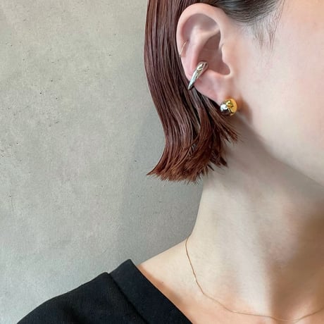 Moist asymmetry earcuff (one color)
