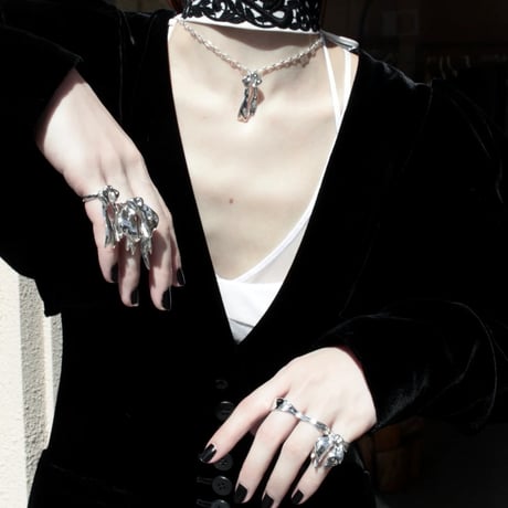 Ribbon cloth w ring