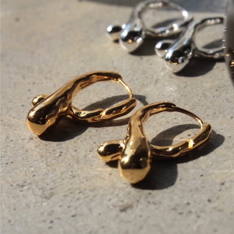 Metal art cross hoop pierce (one color)