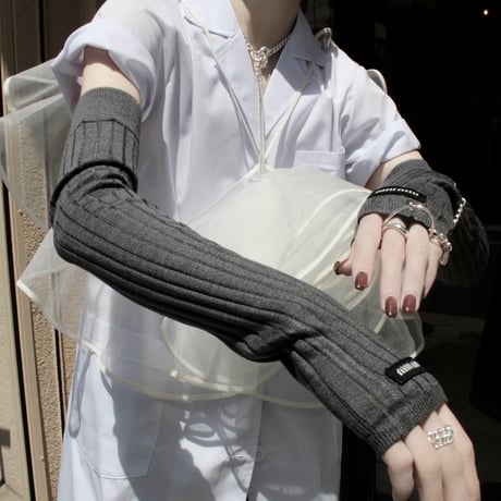 Carabiner loop bracelet