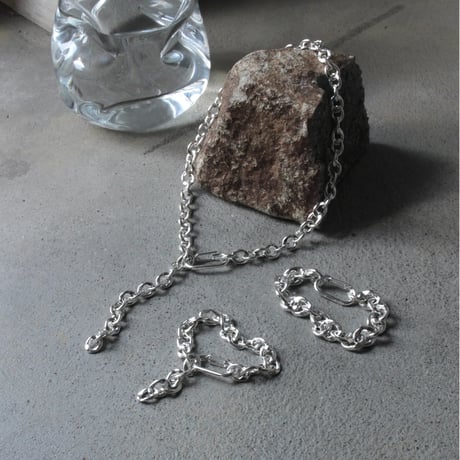 Flitter clip bracelet