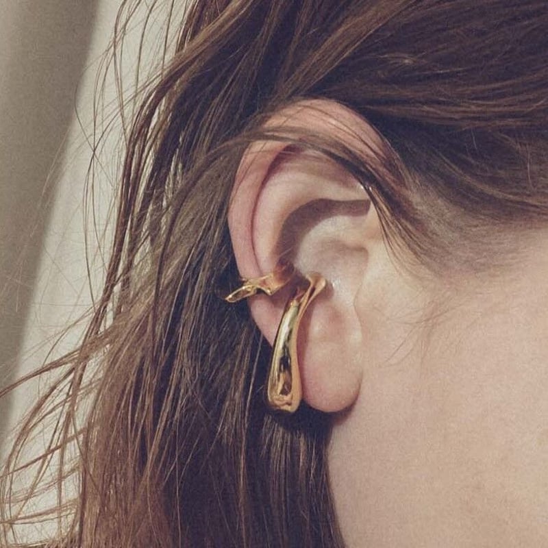 Moon surface flat cuff (one color) | Soierie On - アクセサリー