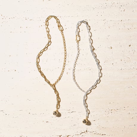Pome motif necklace