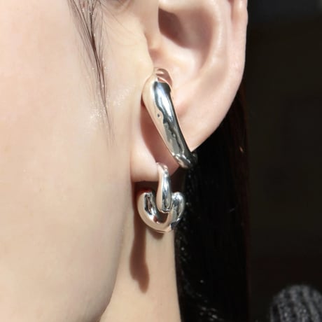 Dripping hoop pierce (one color)