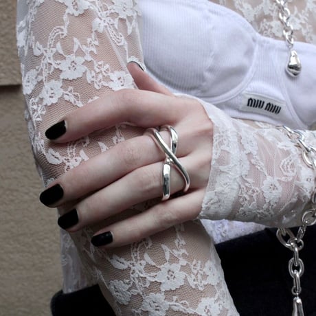 Curve w ring (2P)