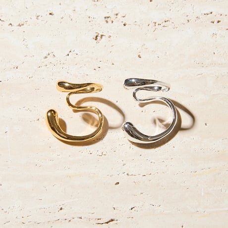 Practical over earcuff ring (one color)