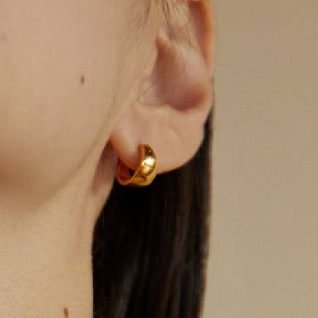 norme dew wide pierce / SV925＋Gold Plated