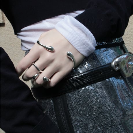 Metal art stand ring (one color)