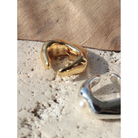 Seed earcuff (gloss)