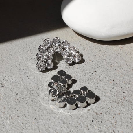 Stone curve earring (2P)