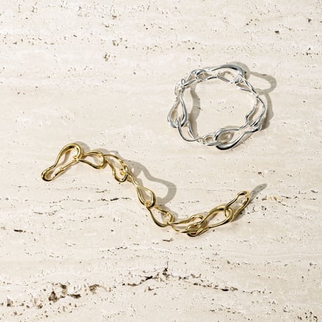 Connect loop bracelet