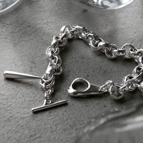 Collar bracelet