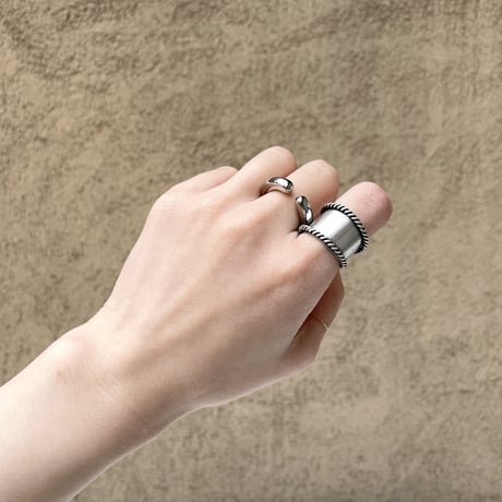 Twist Short ring