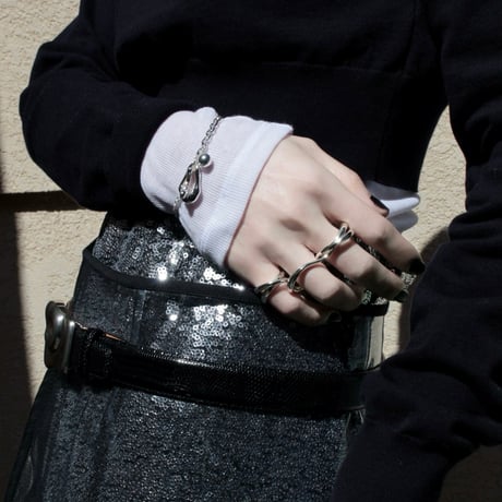 Metal art mantel bracelet
