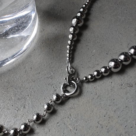Metal ball carabiner necklace / Long