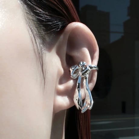 Ribbon earcuff