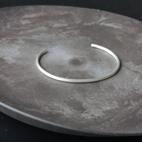 norme halo bangle / SV925