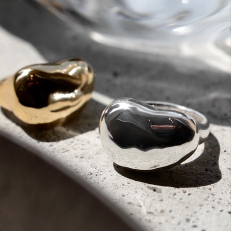 Drop pinky ring