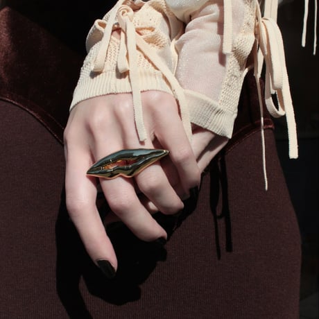 Lip motif w ring【Exclusive item】