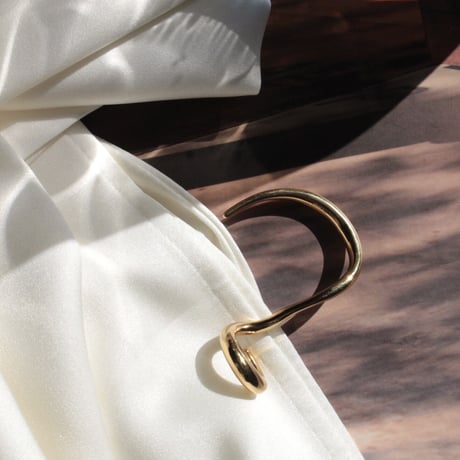 norme clear hook earcuff / SV925＋Gold Plated
