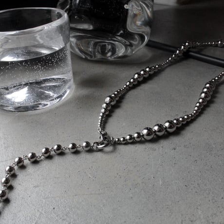 Metal ball carabiner necklace / Long