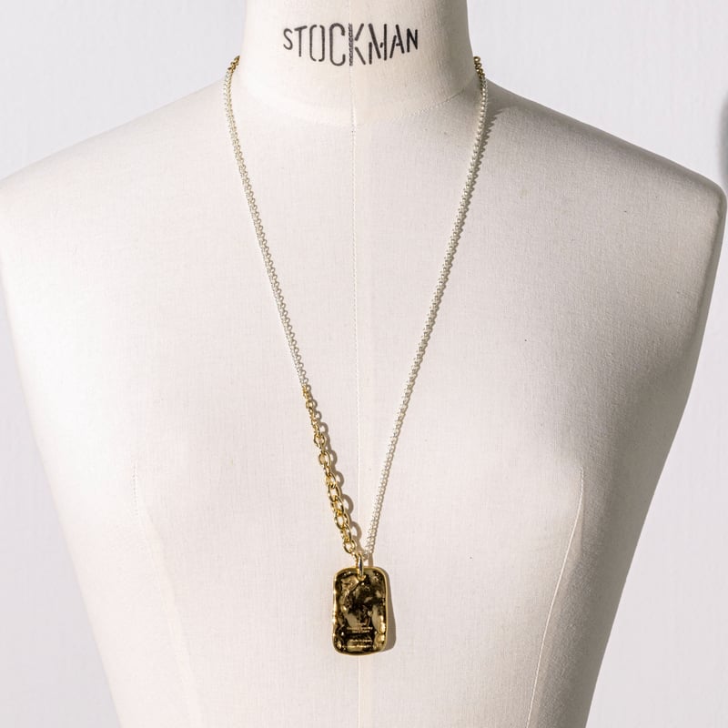 Mud wall id necklace/ Gold [Unisex line] | Soie