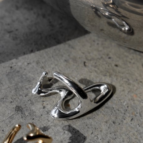 Virtual earcuff