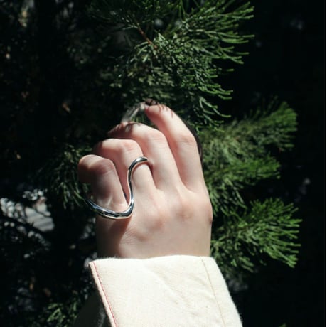 Eight loop ring (1P) (one color)