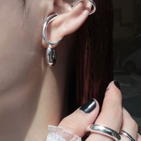 Ornaments hoop pierce