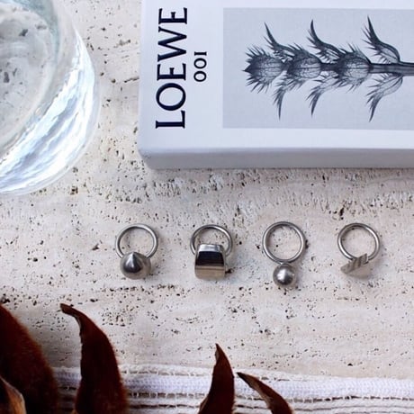 Metal stone ring