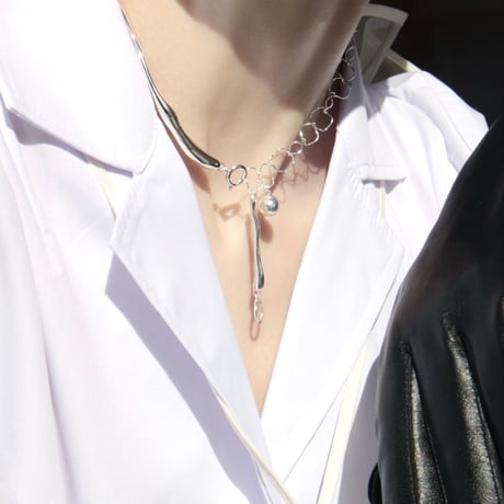 Dripping necklace
