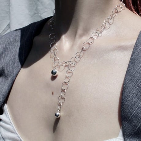 Halo vine necklace