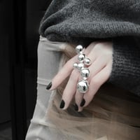 Pome motif w ring
