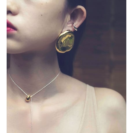 Moist drop necklace