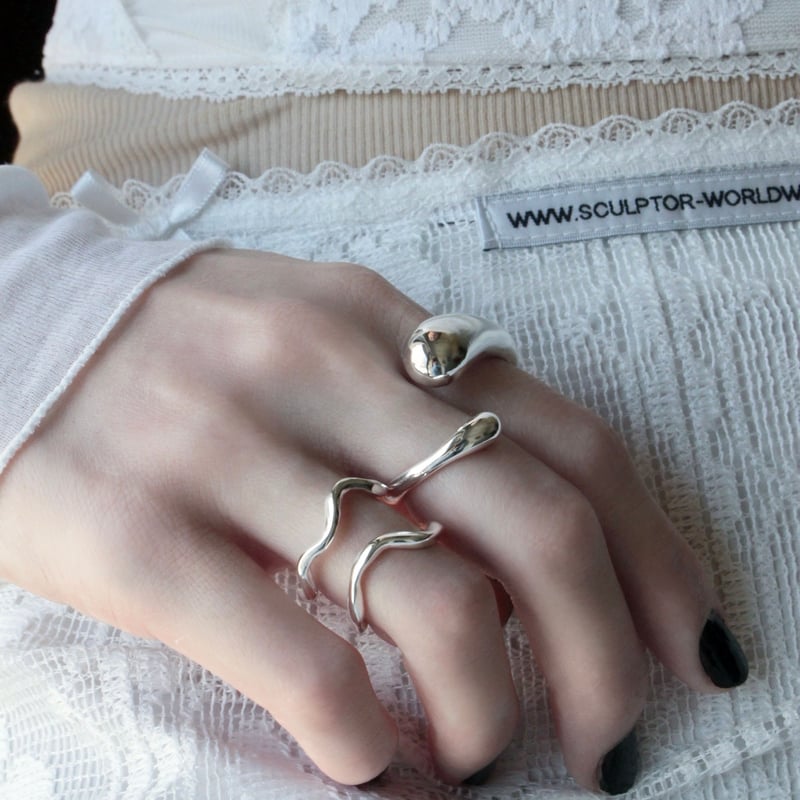 【美品】Chieko+ caviar Ring と earcuff ２点セット 美品】Chieko+ caviar Ring と earcuff 2点セット caviar