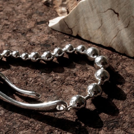 Practical ball chain bracelet