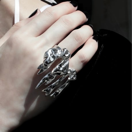 Ribbon large ring