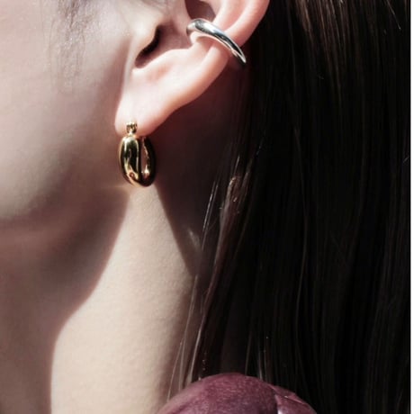 Moist asymmetry earcuff (one color)