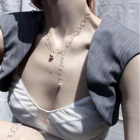 Halo vine necklace