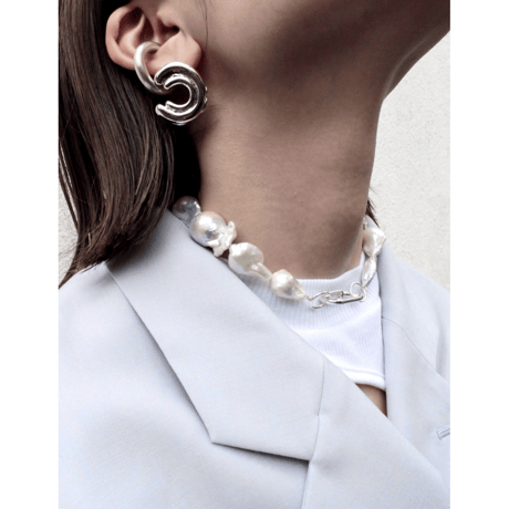 Exude double circle pierce (2P) / One color